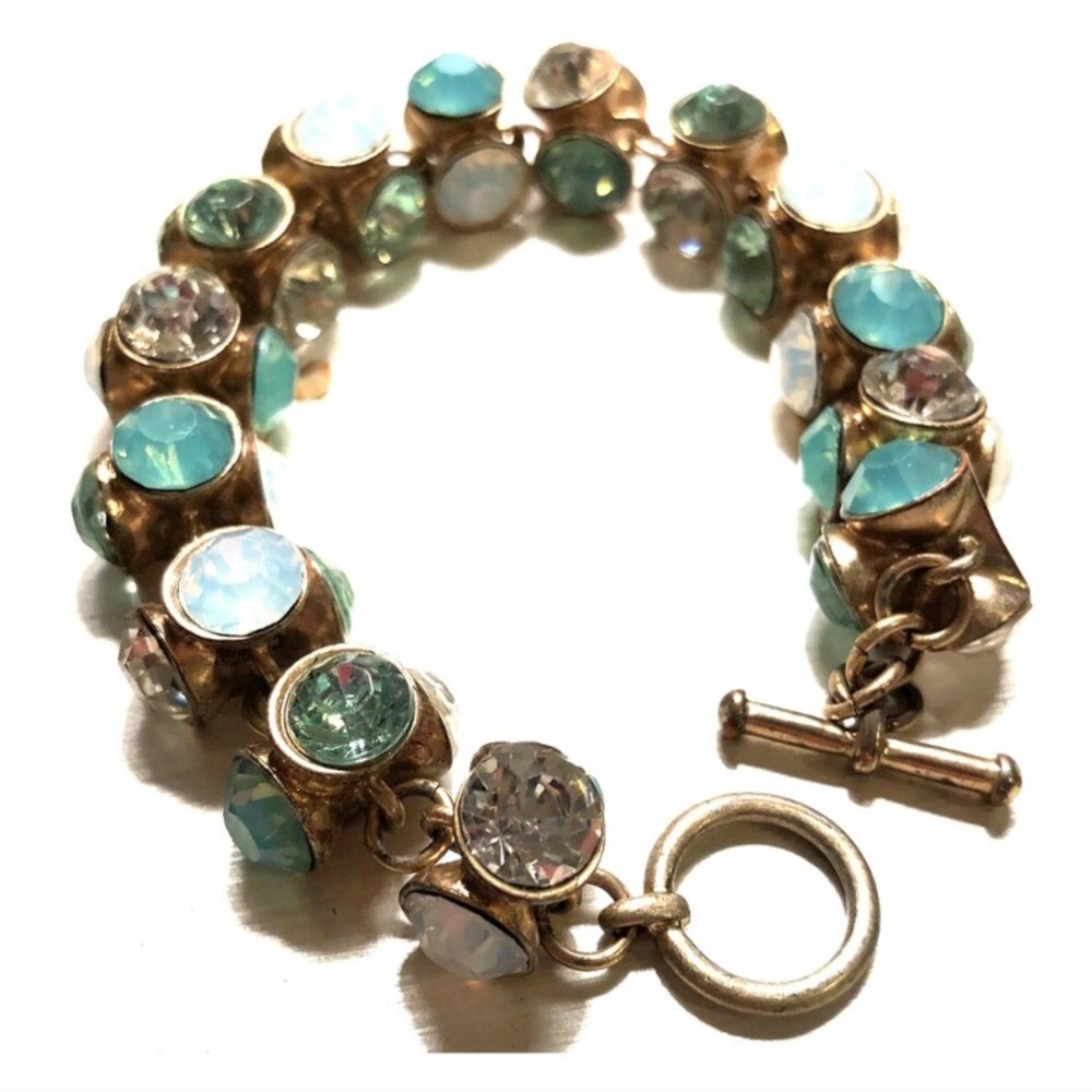 IN SEARCH OF THIS CATHERINE POPESCO
